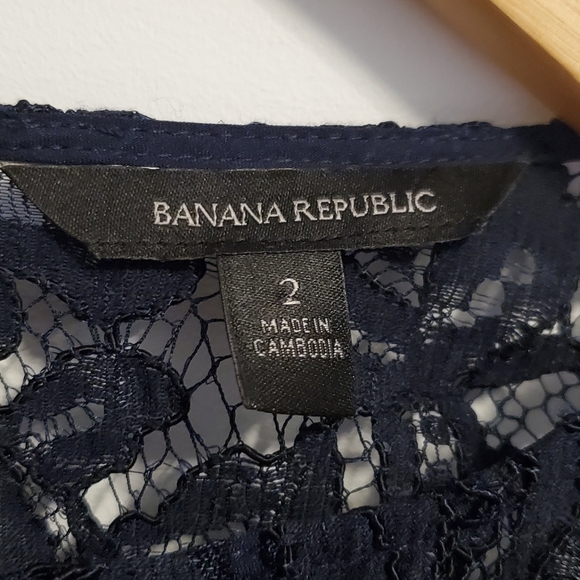 Gorgeous Banana Republic Navy Lace Overlay Midi Dress - Picture 9 of 9